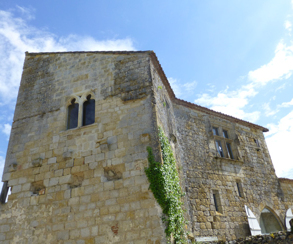 Maignaut-Tauzia, la tour du château de Maignaut